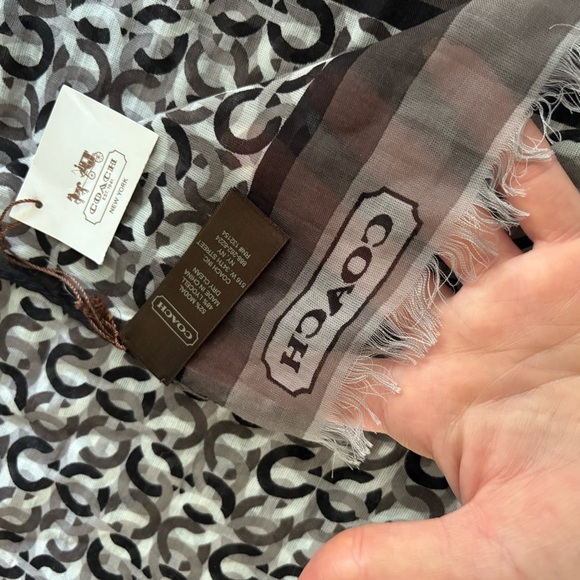 NWT COACH Scarf - Picture 6 of 13